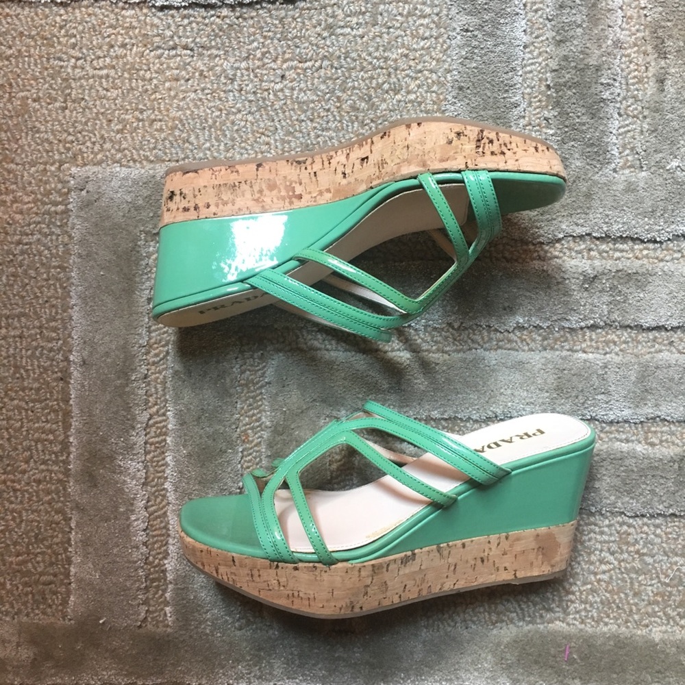 PRADA - Patent Leather Cork wedge sandals Green, 7 - Picture 4 of 5